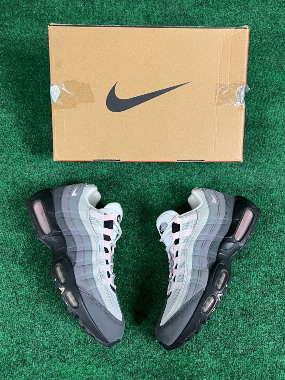 Nike Air Max 95 Gunsmoke Pink Foam Grey White Black Mens